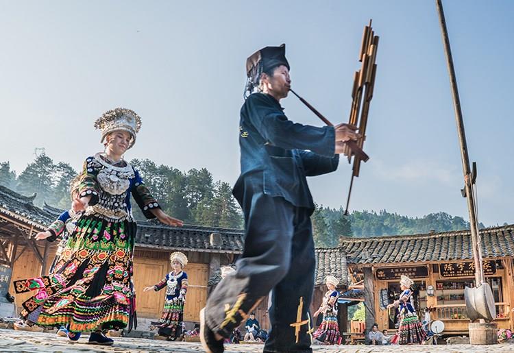 張家界風(fēng)景正好，而您剛好有空